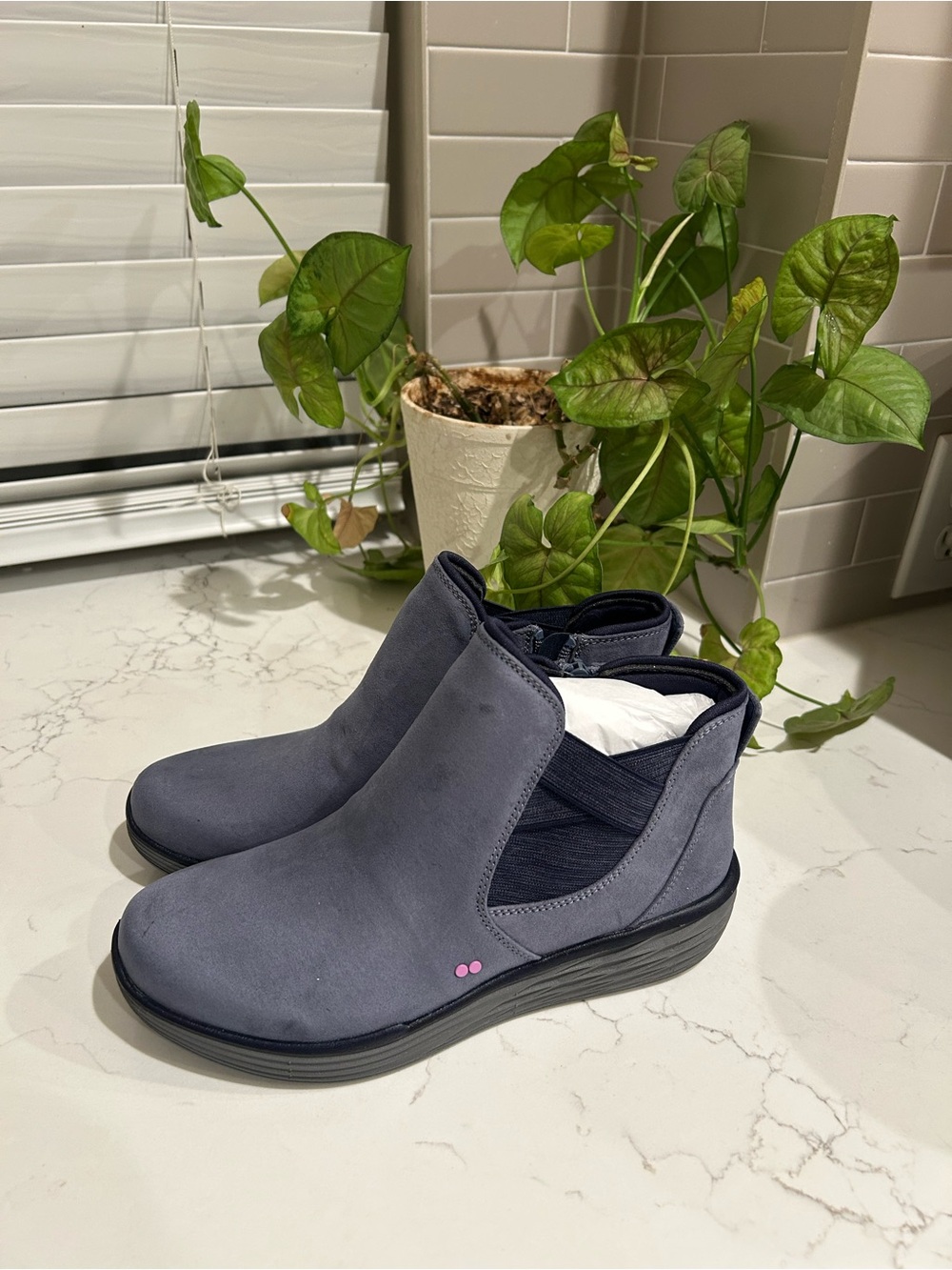 Ryka Slate Gray Slip-On Ankle Shoes with Pink Accent